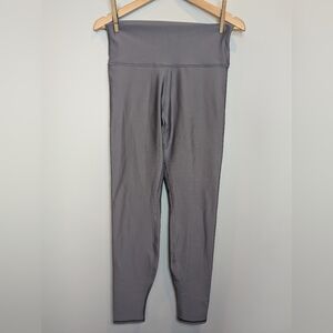 ALO Women's Size L Yoga Winter-Warm Airlift Leggings in Fog 7/8